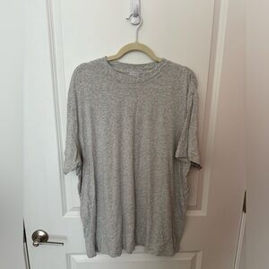 SKIMS grey boyfriend t shirt
